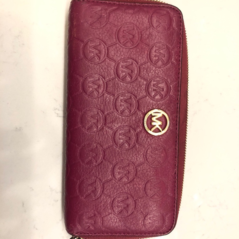 MK wristlet